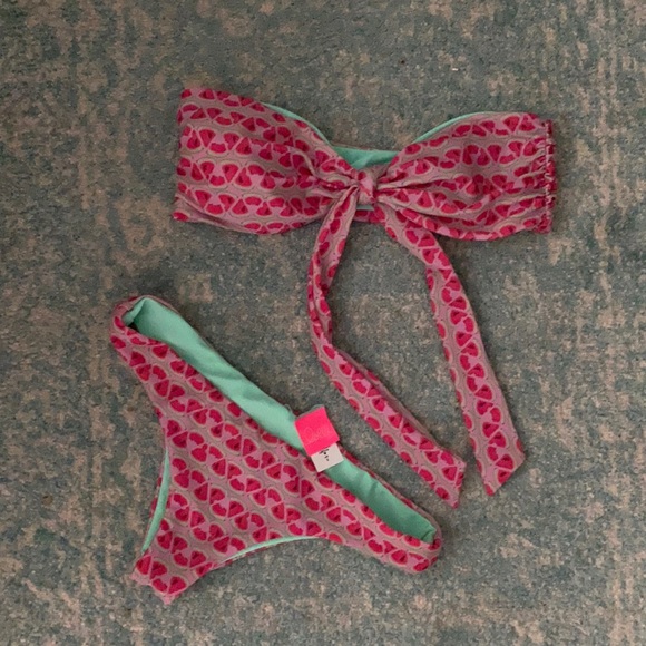 Red Melon Tie-Front Strapless Bandeau Top & Matching Cheeky bikini bottoms - Picture 4 of 6